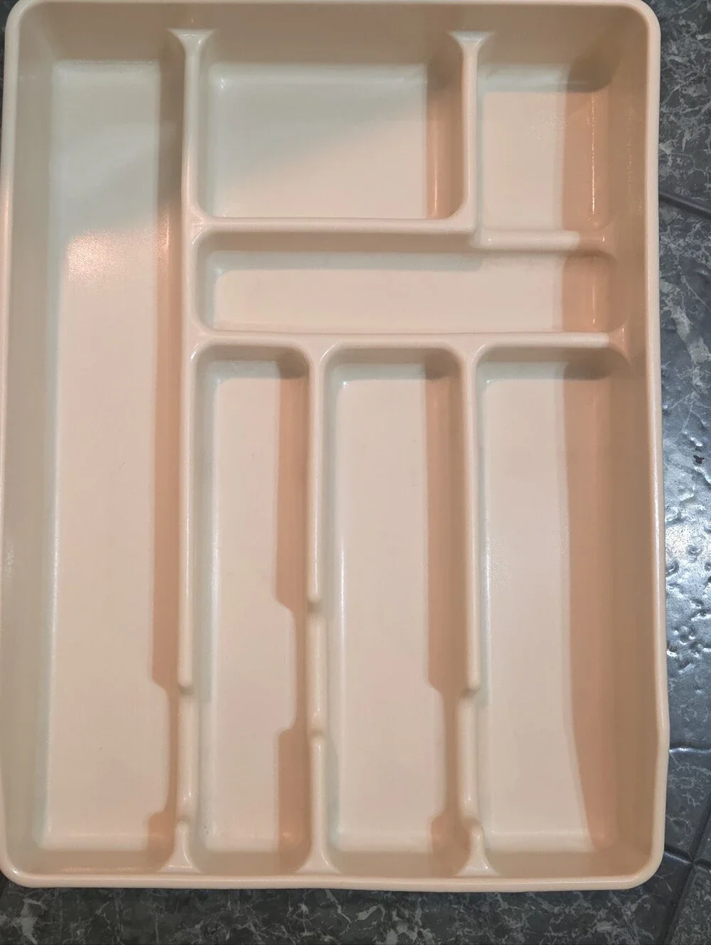 Vintage Rubbermaid Silverware Utensil Drawer Organizer 0521 Almond 7 Compartment